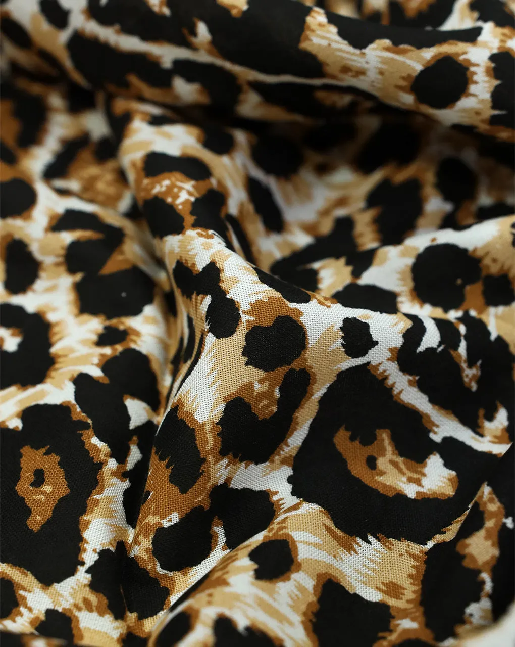 ANIMAL DESIGN PRINTED RAYON FABRIC