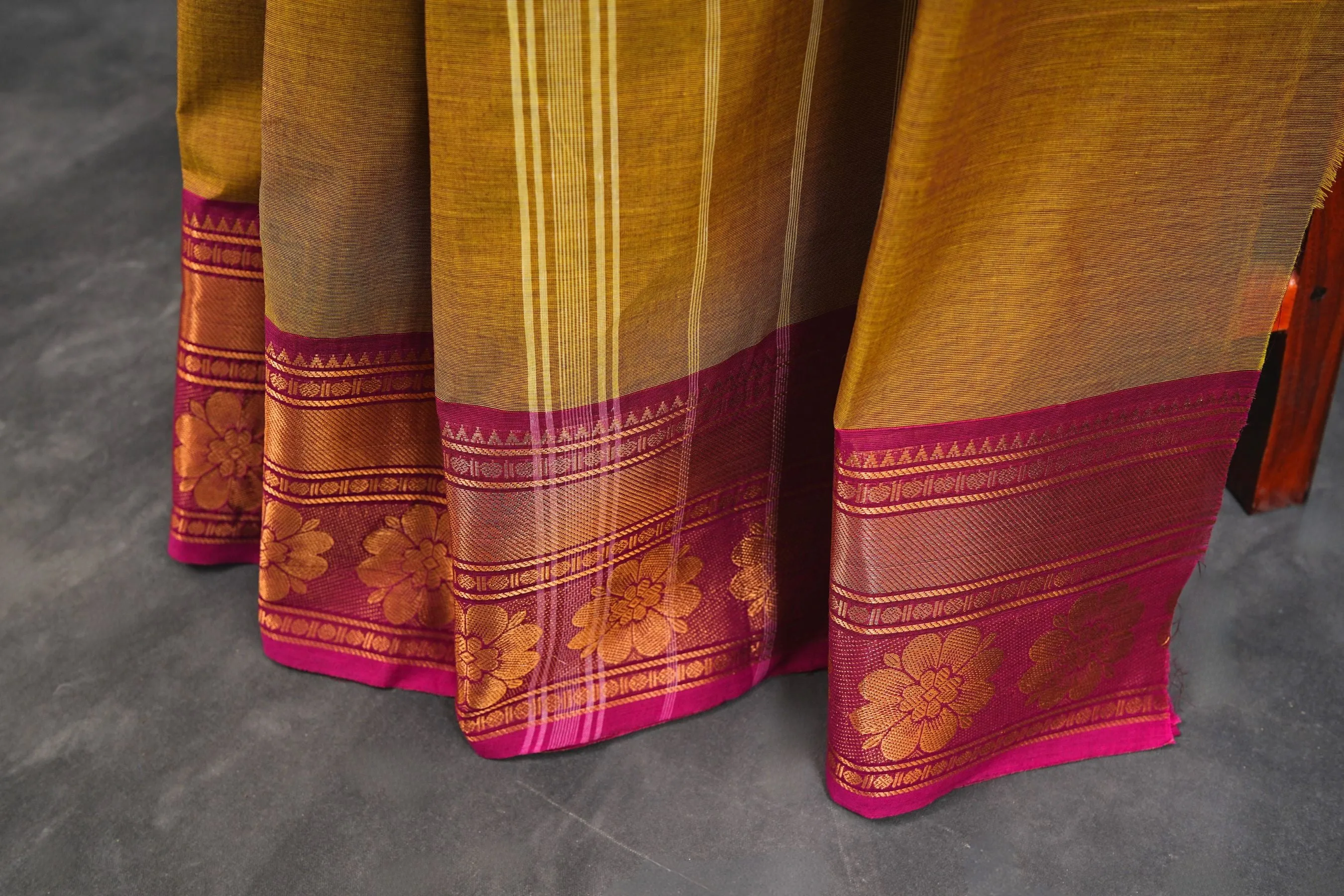 Exquisite Chettinad Cotton Saree - Authentic Indian 80 Count Cotton