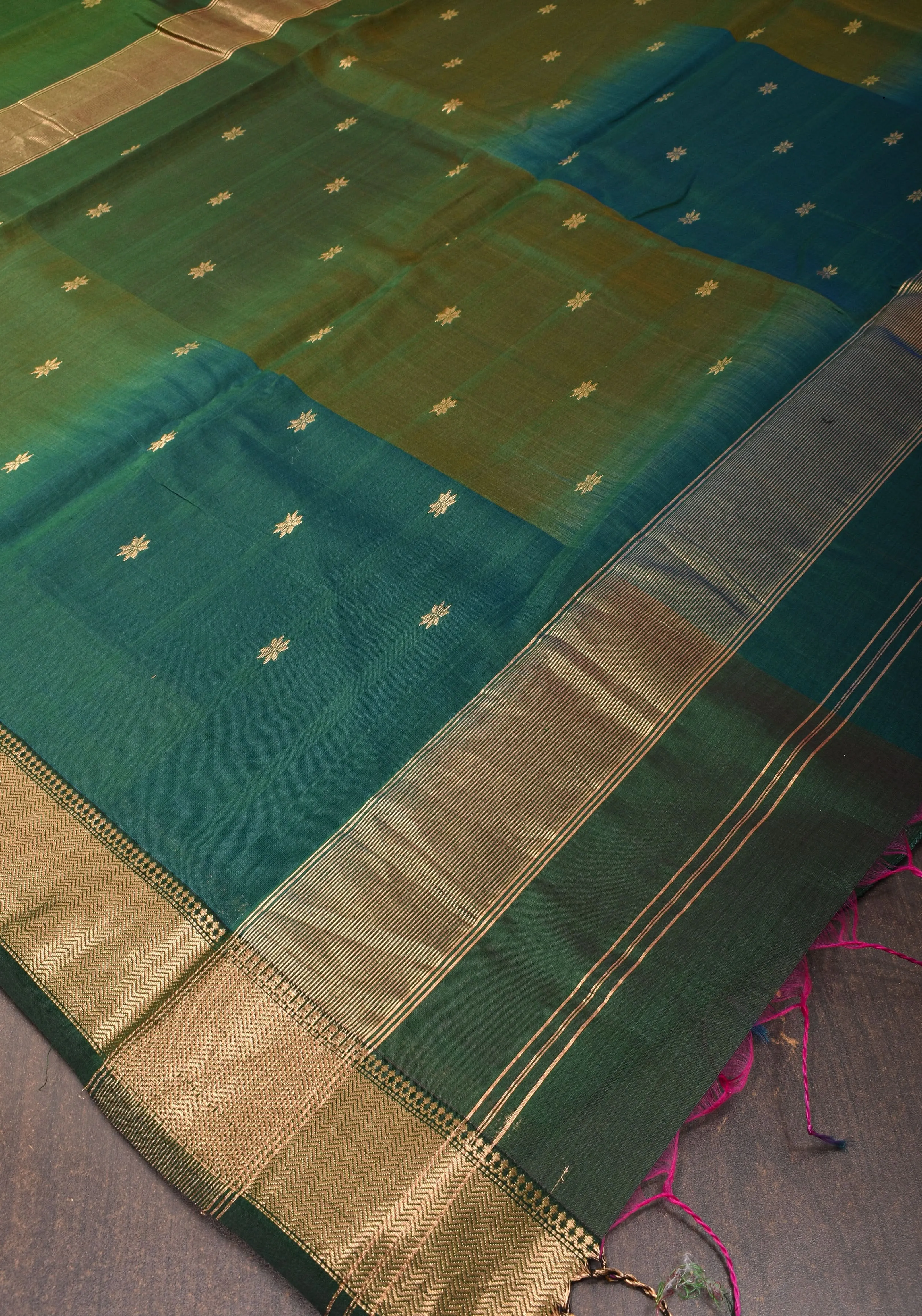 Handwoven  Maheshwari Silk Cotton Saree in Green with Ombre weave and long handmade tassels