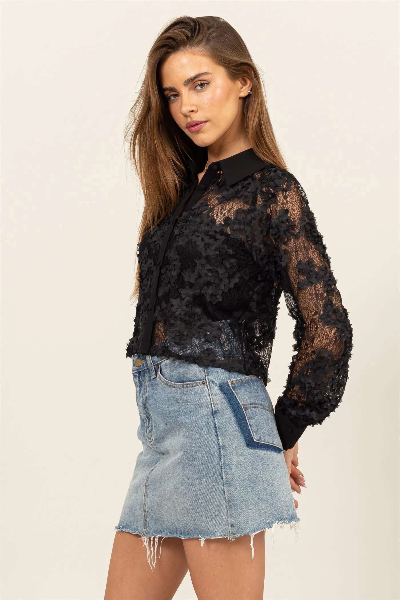 HF24F168-3D FLORAL LACE LONG SLEEVE BUTTON-UP TOP