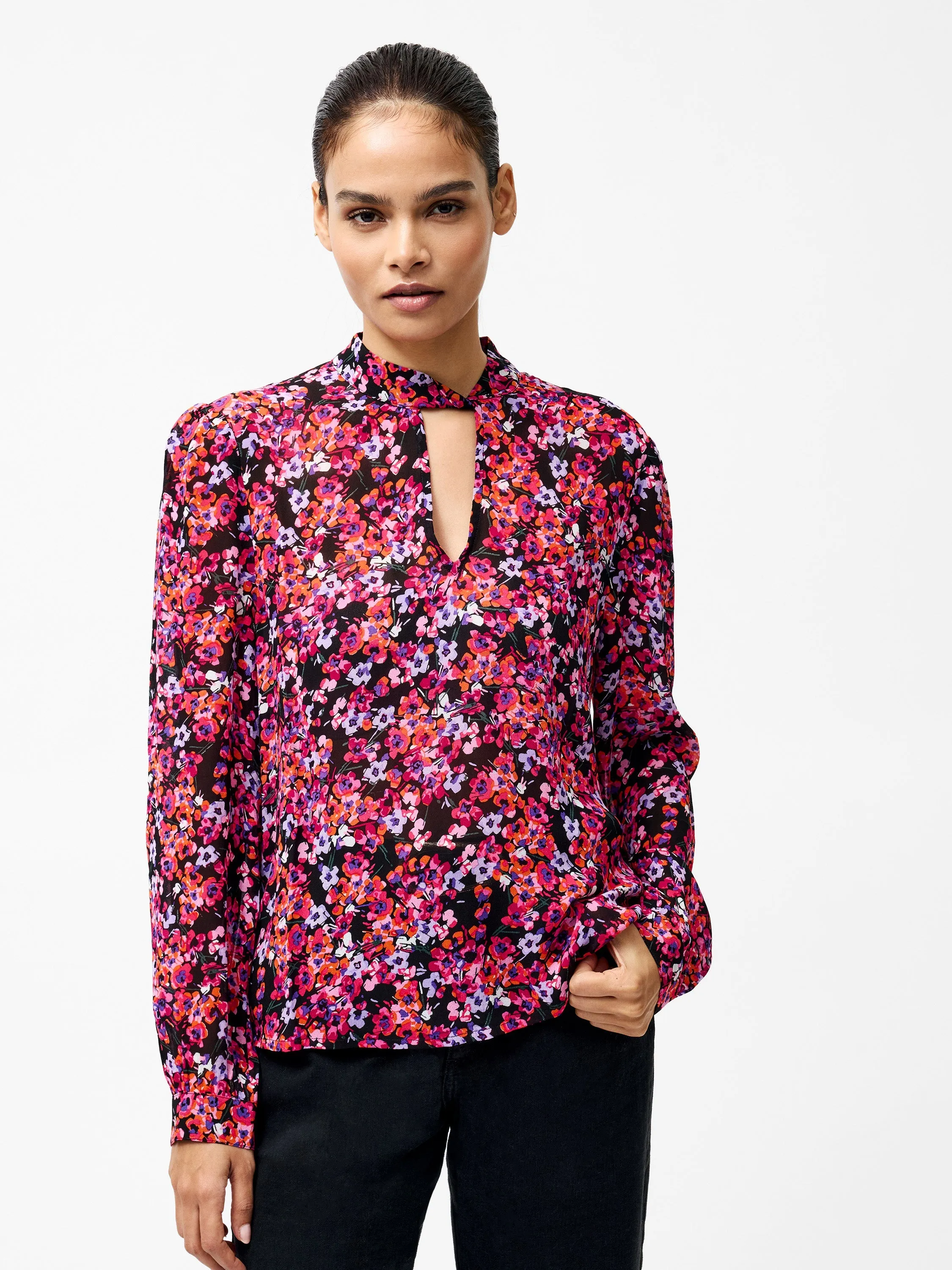 Jennifer Long Sleeve Keyhole Blouse