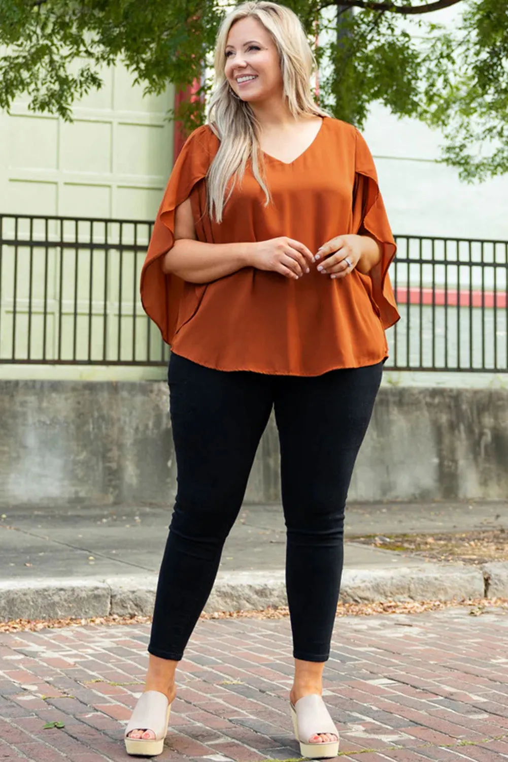 Plus Size Solid Ruffled Sleeve Blouse