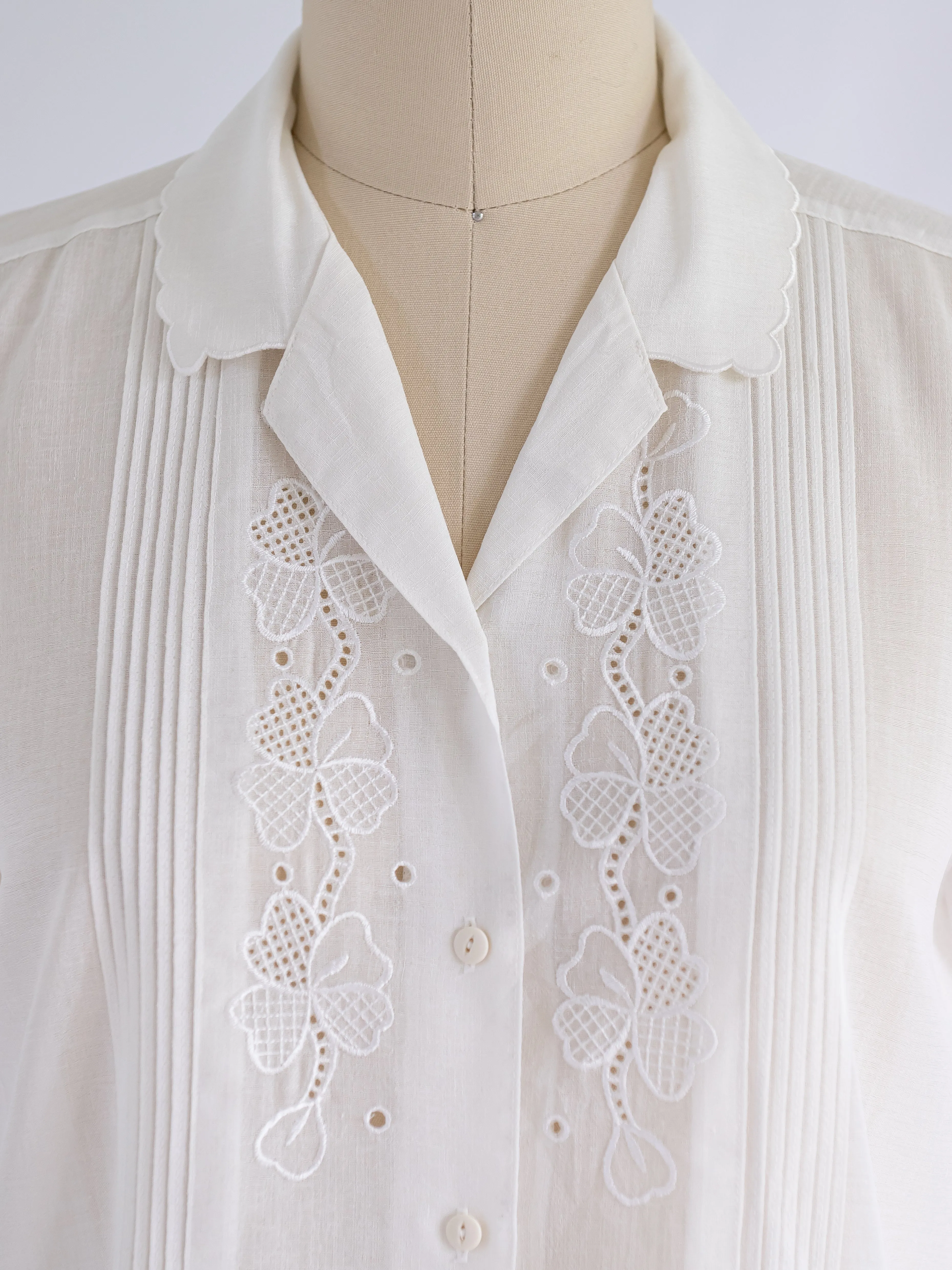 Vintage Half Sleeved Pintex Detailed Polyester White Blouse