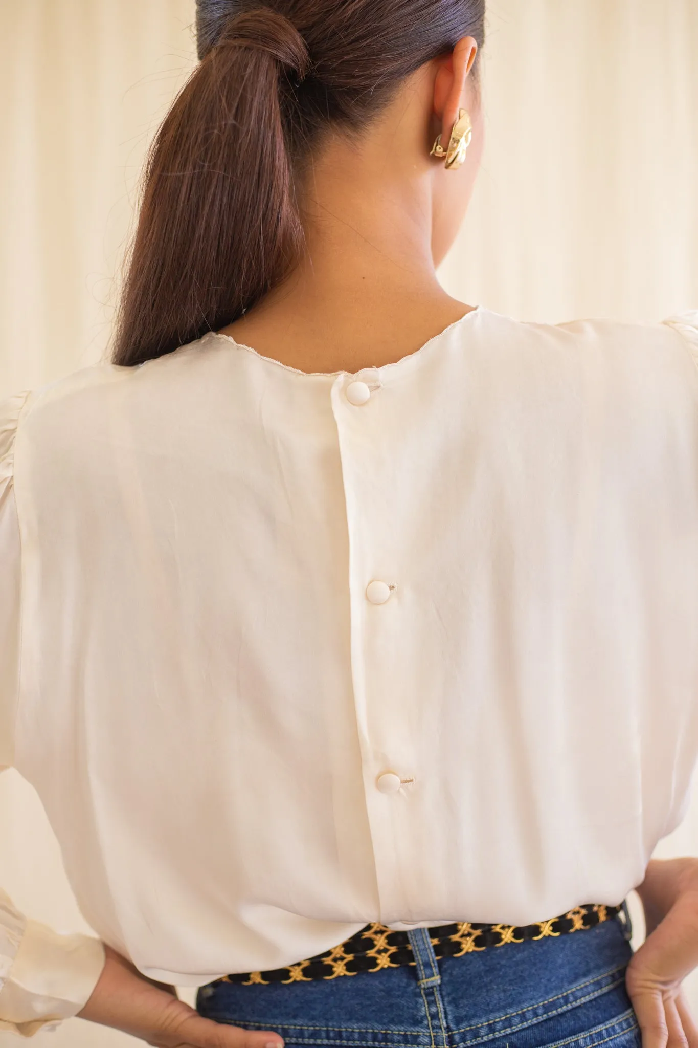 Vintage Ivory Embroidered Closed Neck Cuff Sleeved Blouse